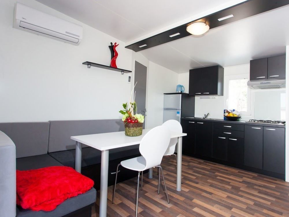Kastanija Mobile Homes Novigrad Istria Eksteriør bilde